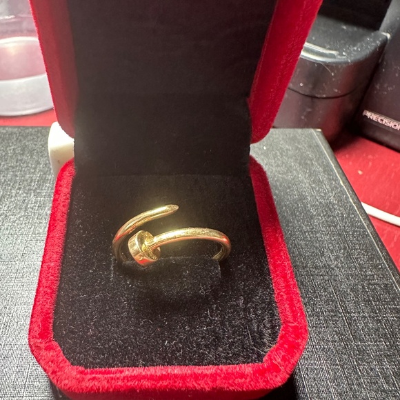 Solid Gold Ring - Picture 2 of 6